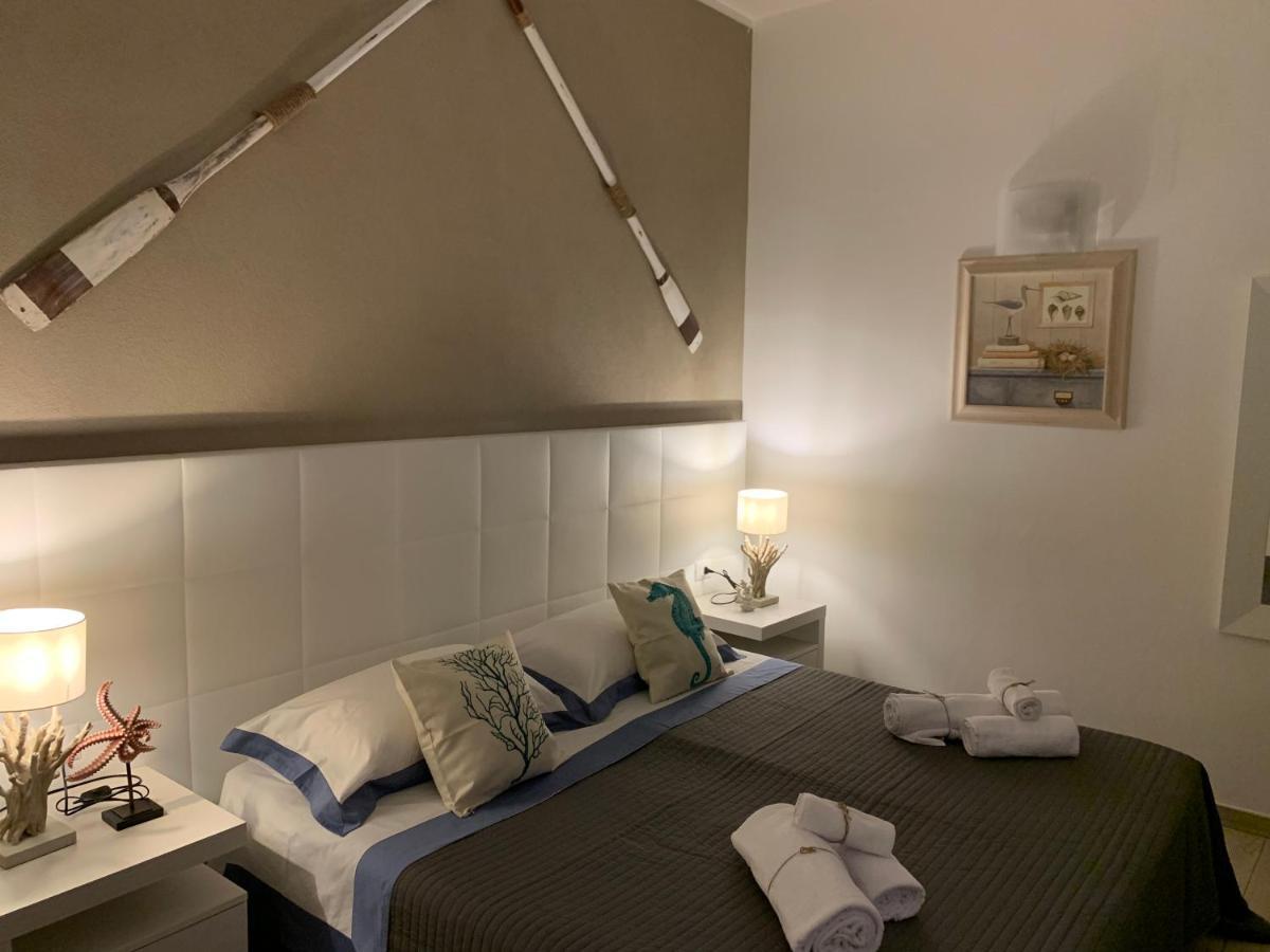 Aquarama Rooms & Apartments Torre Squillace Exterior foto